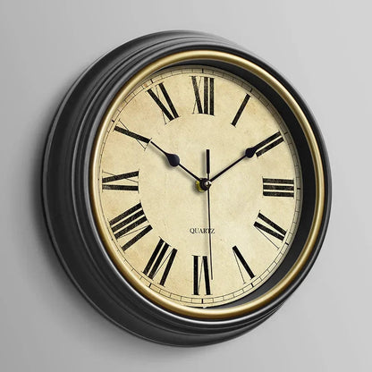 Vintage Lydløst Vægur | Europæisk Design 8